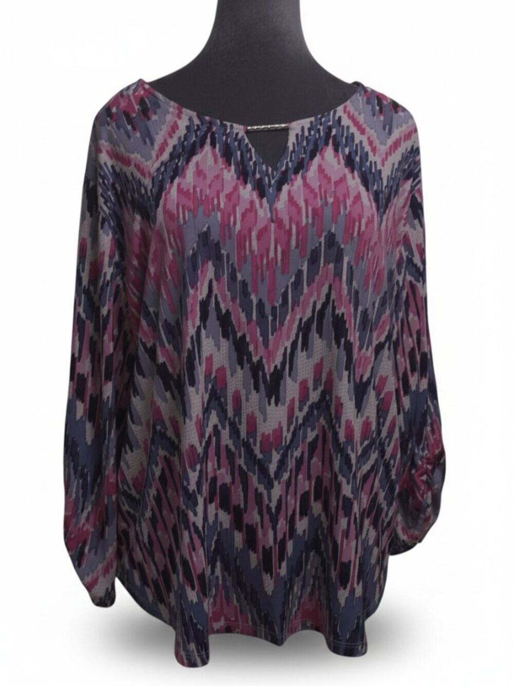 Alfred Dunner Petite PXL Abstract Ikat Keyhole Blouse Pink Silver Glam Lagenlook